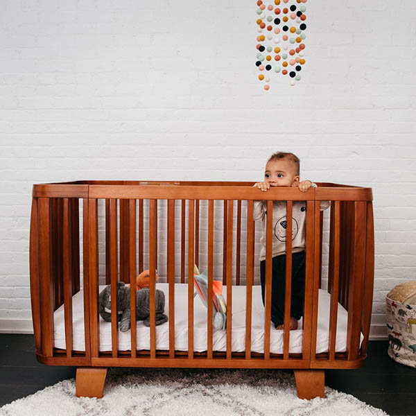 Cunas para bebés: ¿De madera, metal o plástico? ¿Cuál deberías comprar?
